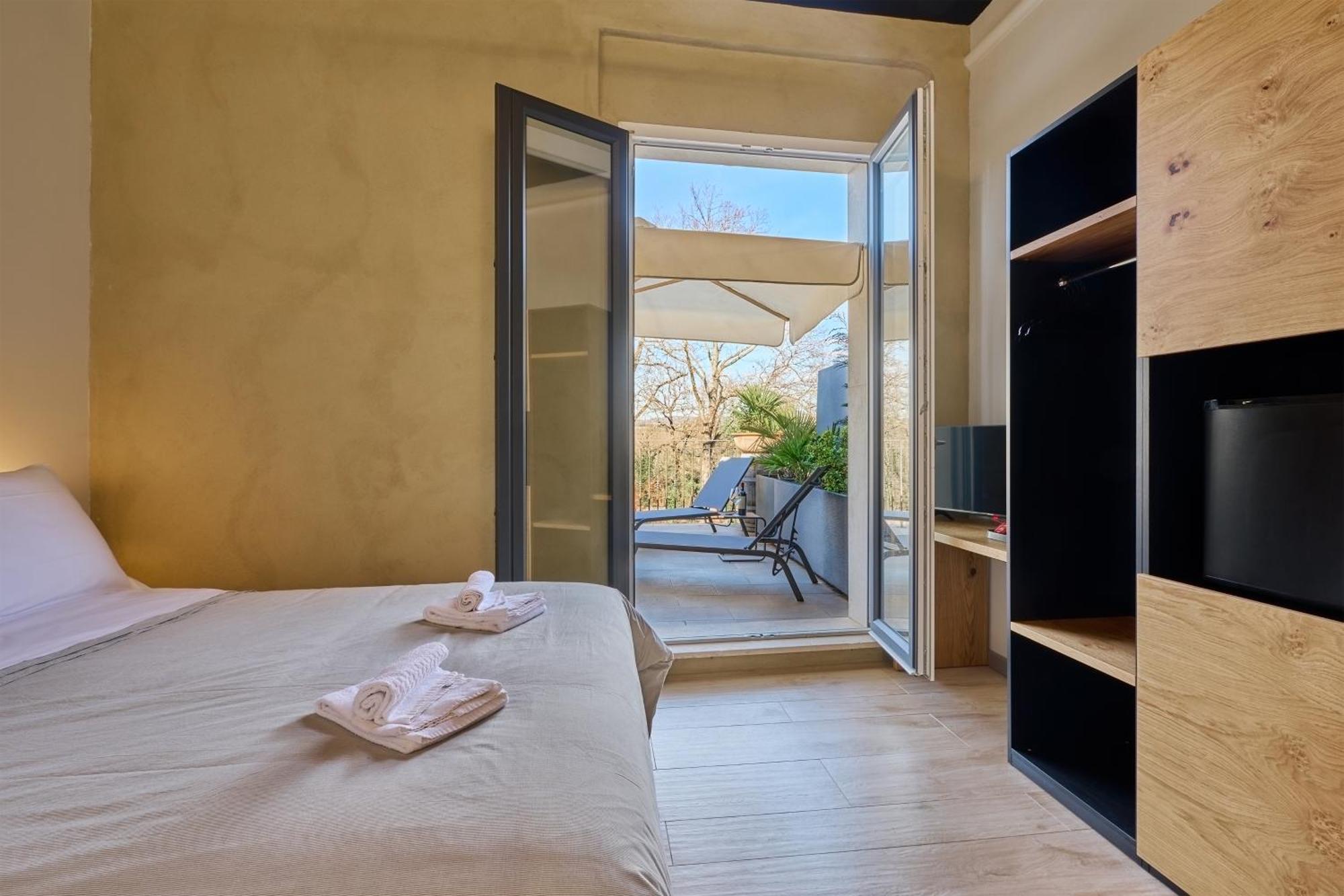 La Dama Country Rooms Monteriggioni Exterior photo